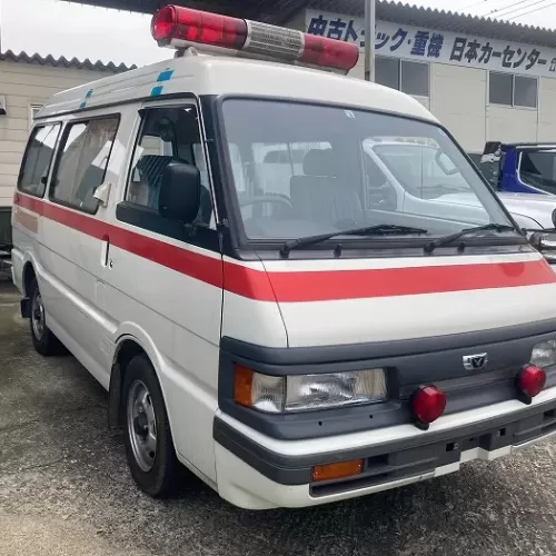 マツダ ボンゴワゴン 救急車 5MT AC 平成2年 旧車のサムネイル
