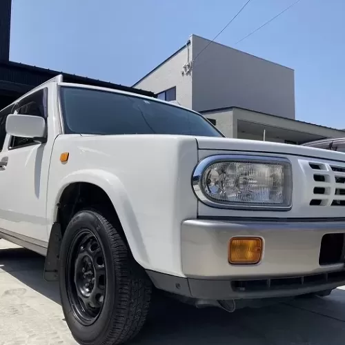 日産ラシーン ’96ｙ ホワイトのサムネイル